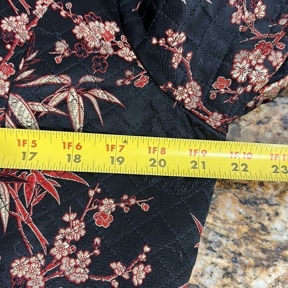 Kaktus Silk Black Floral Embroidery Quilted Button Front Jacket Size XL - Picture 8 of 10